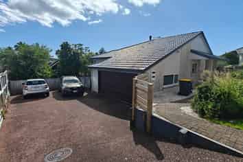 31 Mandeville Place, Unsworth Heights