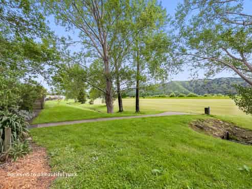 Flat 1 & F/1123 Fergusson Drive, Upper Hutt