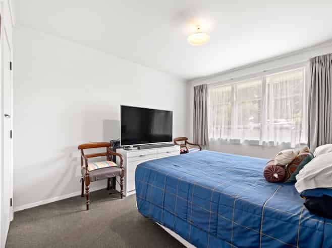 Flat 1 & F/1123 Fergusson Drive, Clouston Park