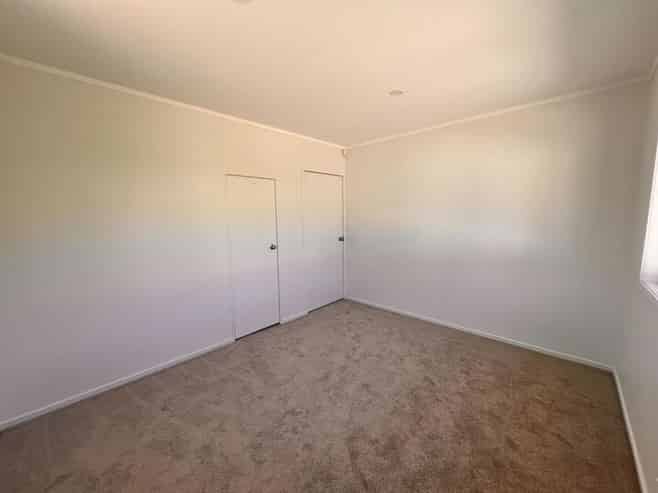 164 Edmonton Rd, Te Atatu South