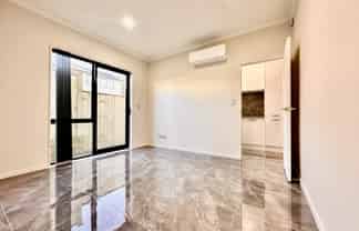 8 Koromeke Street, Flat Bush