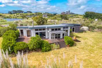 32 Reay Mackay Grove, Waikawa Beach