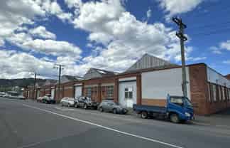 Large Central City Warehouse For lease