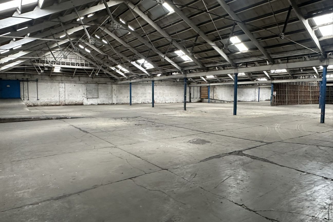 Large Central City Warehouse For lease - Bild 3