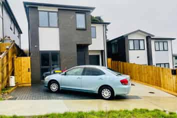 Granny/7 Ripa Street, Flat Bush