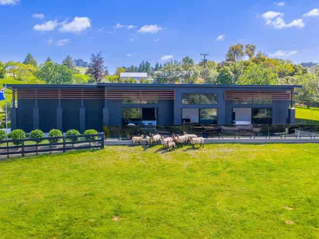 4 Cemetery Road, Waipawa