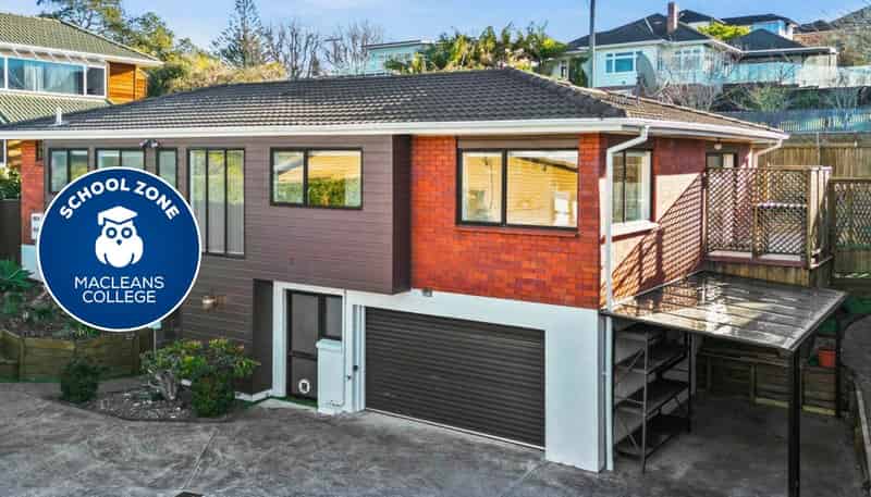 2/20 Beach Road, Mellons Bay