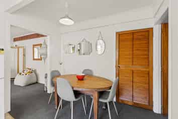 1/5 Price Street, Westown