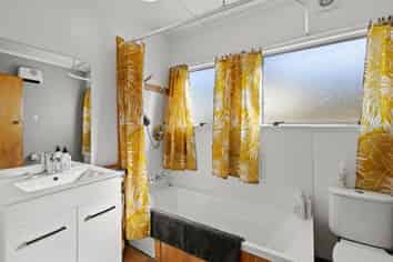 1/5 Price Street, Westown