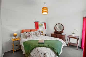 1/5 Price Street, Westown