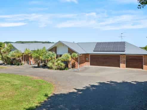 38 Lauren Grove, Ardmore