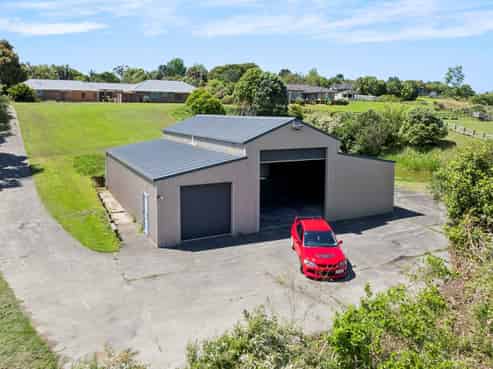 38 Lauren Grove, Ardmore