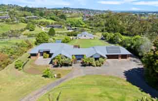 38 Lauren Grove, Ardmore