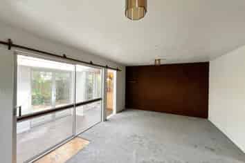 51B Woodbury St, Avonhead