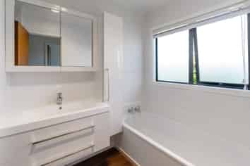 1/65 Howe Street, Howick