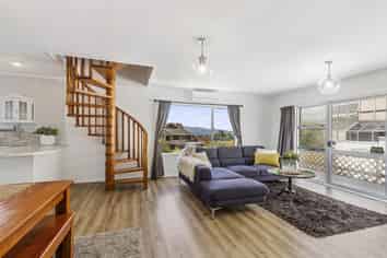 17A Virginia Grove, Brooklyn