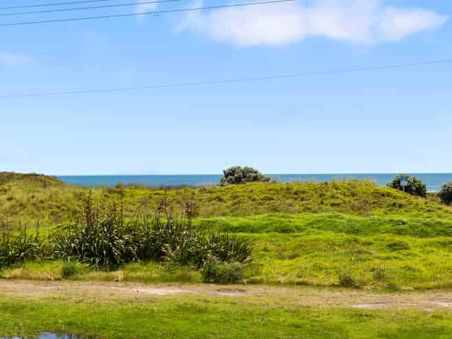 1008A Papamoa Beach Road, Papamoa