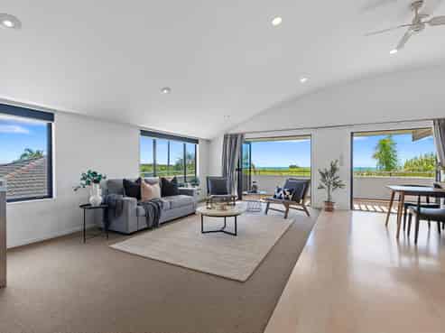 1008A Papamoa Beach Road, Papamoa