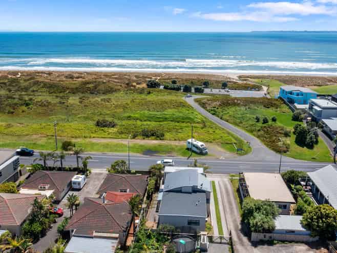 1008A Papamoa Beach Road, Papamoa