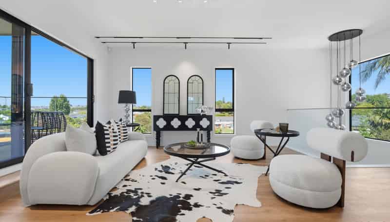 7C Cruickshank Crescent, Meadowbank