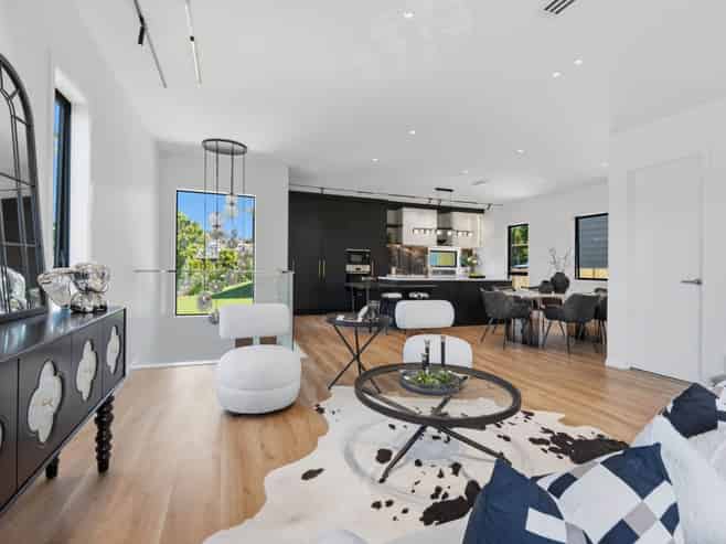 7C Cruickshank Crescent, Meadowbank