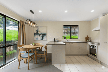 14 Dovey Place, Massey