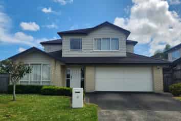 12 Tivoli Court, Flat Bush