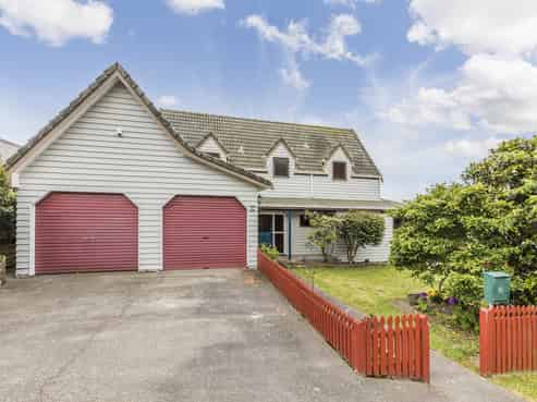 64 Woodman  Drive, Tawa