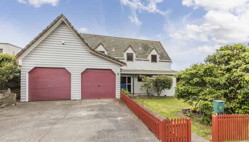 64 Woodman  Drive, Tawa