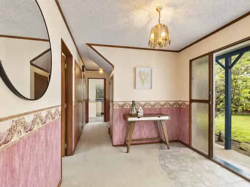 64 Woodman  Drive, Tawa