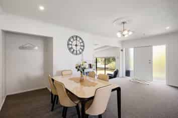 6 Parkdale Place, Glenview