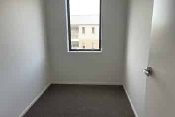 201/28C Eileen Newey Place, Henderson