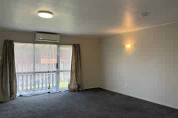 2/757 Gladstone Road , Gisborne