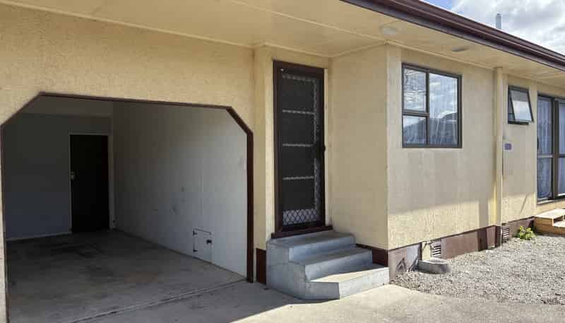 2/757 Gladstone Road , Gisborne