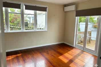 29 Fraser Road, Narrow Neck