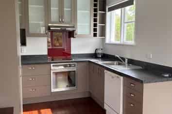 29 Fraser Road, Narrow Neck