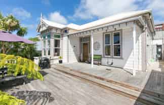 82 Rintoul Street, Newtown