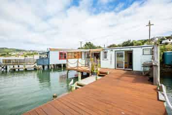 27 & 28 Onepoto Road, Titahi Bay