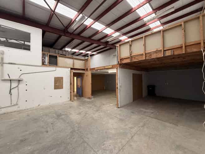 Turnkey Warehouse & Office in Prime SH2 Location