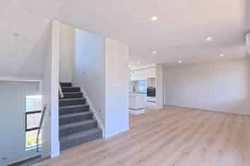 7C Titirangi Road, New Lynn