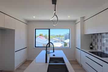 7C Titirangi Road, New Lynn