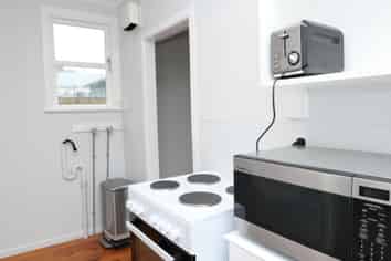 32a Charlotte Av, Brooklyn