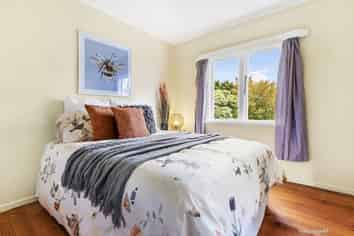 32a Charlotte Av, Brooklyn