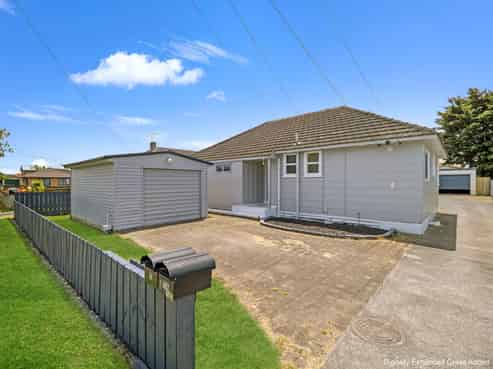 15 Odette Street, Bader