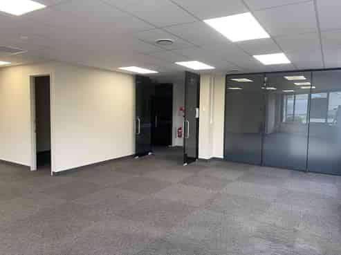 One Floor – One or Two Tenancies