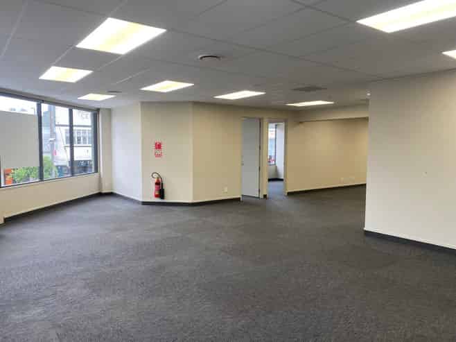 One Floor – One or Two Tenancies