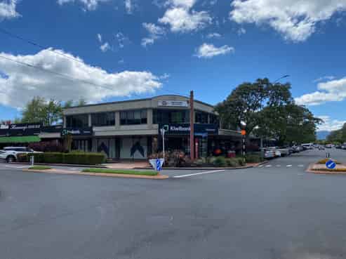 One Floor – One or Two Tenancies