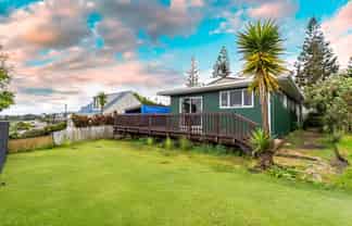 2/15 Seabar Place, Glen Eden