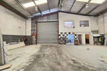 475sqm Versatile Warehouse in Hillcrest