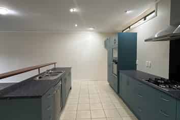 4 Mitika Way, Miramar